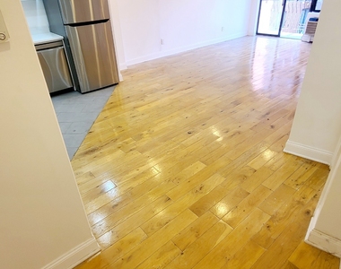 141-13 85th Road - Photo Thumbnail 2