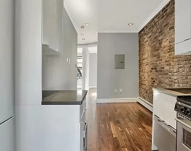Ridge Street - Photo Thumbnail 2