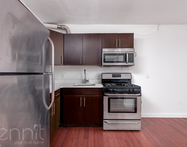 1026 Broadway - Photo Thumbnail 3