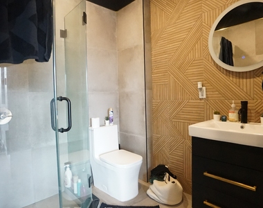 853 Lexington Avenue - Photo Thumbnail 6