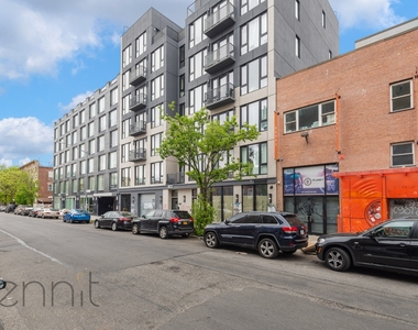 853 Lexington Avenue - Photo Thumbnail 4