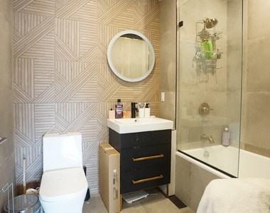 853 Lexington Avenue - Photo Thumbnail 14