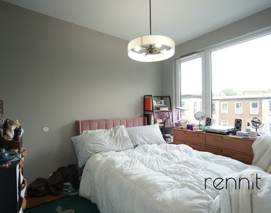 853 Lexington Avenue - Photo Thumbnail 1