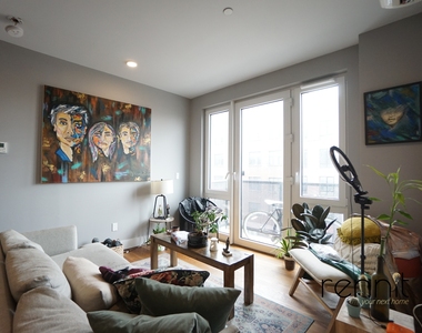 853 Lexington Avenue - Photo Thumbnail 8