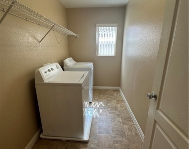 5336 Welch Valley Avenue - Photo Thumbnail 26