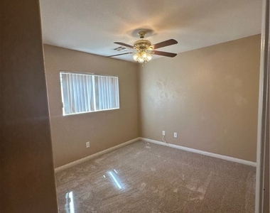 5336 Welch Valley Avenue - Photo Thumbnail 24