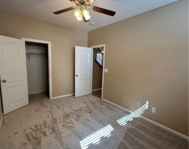 5336 Welch Valley Avenue - Photo Thumbnail 10