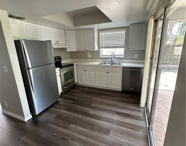 3705 Country Club Boulevard - Photo Thumbnail 5