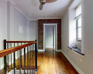 East 13th Street - Photo Thumbnail 7