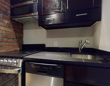 234 West 14th Street - Photo Thumbnail 6