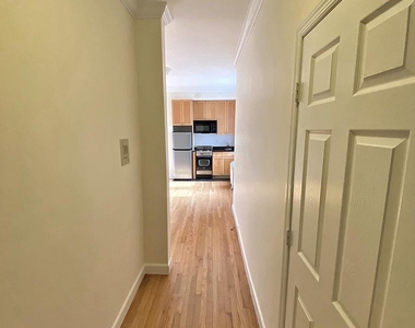 117 West 13th Street - Photo Thumbnail 0