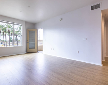 5211 Pacific Concourse Dr - Photo Thumbnail 2