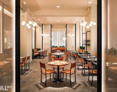 Pine Street - Photo Thumbnail 14