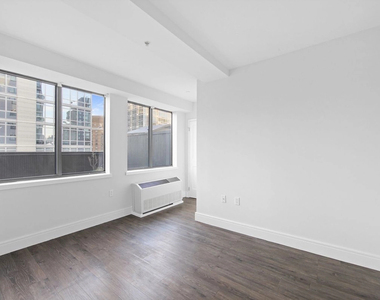354 East 91st Street - Photo Thumbnail 3