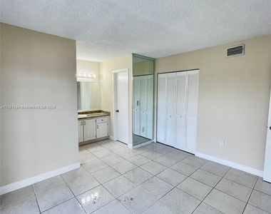 1300 Sw 122nd Ave - Photo Thumbnail 8