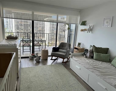 1865 Brickell Ave - Photo Thumbnail 6