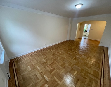 172-90 Highland Avenue - Photo Thumbnail 10