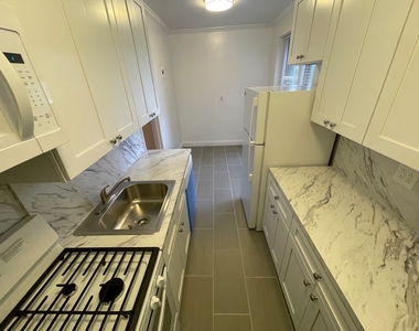 172-90 Highland Avenue - Photo Thumbnail 4