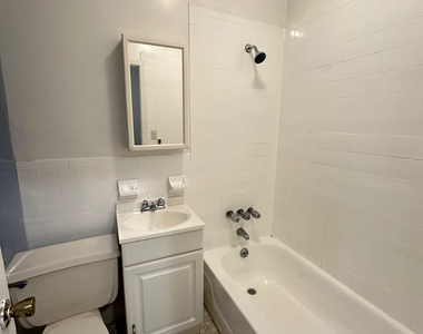 East 28th Street (Between 2nd Ave & 3rd Ave) - Photo Thumbnail 10