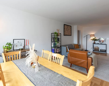 460 East 79th Street - Photo Thumbnail 2