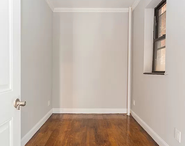 722 10th Avenue - Photo Thumbnail 4