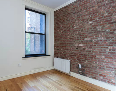 3BR in Hell's Kitchen - Photo Thumbnail 4
