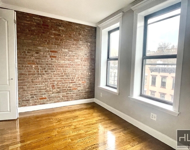 East 18th Street - Photo Thumbnail 1