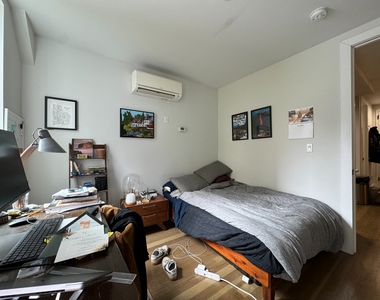 77 Berry Street - Photo Thumbnail 8