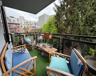 77 Berry Street - Photo Thumbnail 11