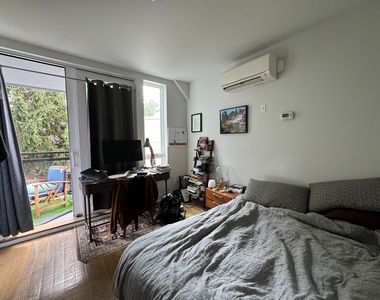 77 Berry Street - Photo Thumbnail 7