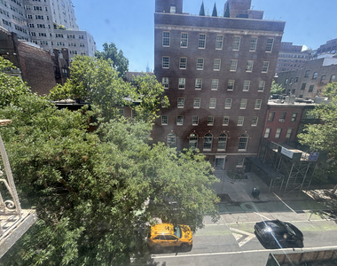 West 13th Street - Photo Thumbnail 6