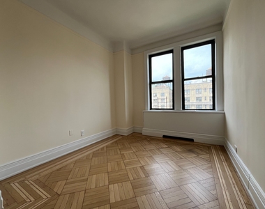 West 98th Street - Photo Thumbnail 7
