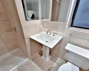 East 83rd  Street - Photo Thumbnail 4