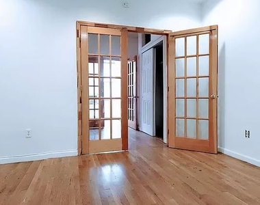 96 3rd Avenue - Photo Thumbnail 1