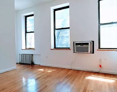 96 3rd Avenue - Photo Thumbnail 0