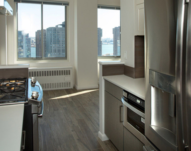 2nd Avenue - Photo Thumbnail 1