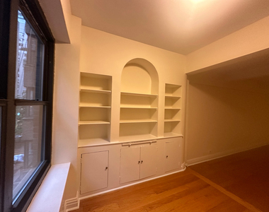 141 East 56th Street - Photo Thumbnail 2