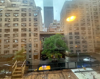 141 East 56th Street - Photo Thumbnail 11