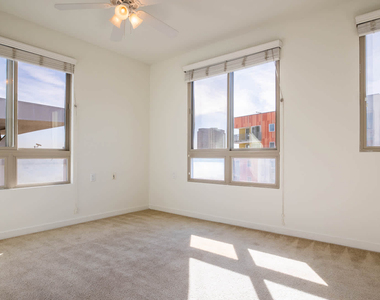 639 N. Broadway - Photo Thumbnail 22