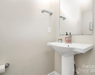 323 Uptown West Drive - Photo Thumbnail 29