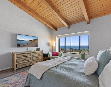 6160 Zumirez Dr - Photo Thumbnail 11