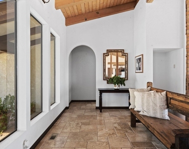 6160 Zumirez Dr - Photo Thumbnail 10
