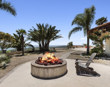 6160 Zumirez Dr - Photo Thumbnail 16