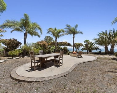 6160 Zumirez Dr - Photo Thumbnail 15