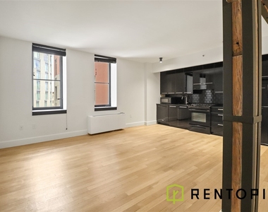 487 Keap Street - Photo Thumbnail 2