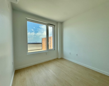 1499 Bedford Avenue - Photo Thumbnail 11