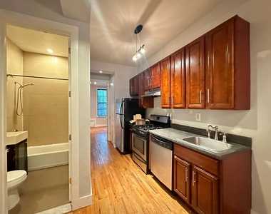 knickerbocker Ave & Greene Ave - Photo Thumbnail 8