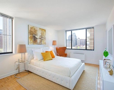 Upper West Side  - Photo Thumbnail 2