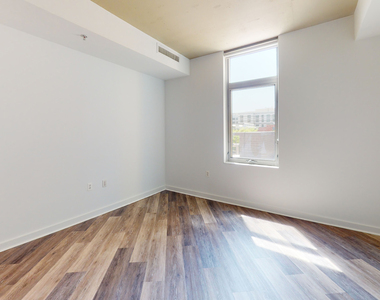 2303 14th Street Nw - Photo Thumbnail 3