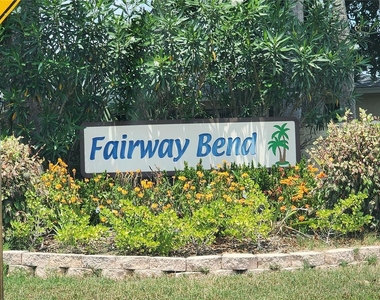 7130 Fairway Bend Lane - Photo Thumbnail 2